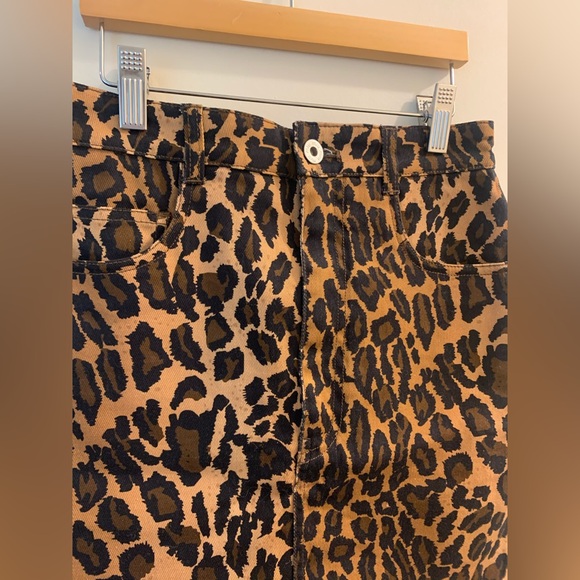 Miu Miu Leopard Print/Cat Applique A-Line Mini Skirt - Picture 4 of 10